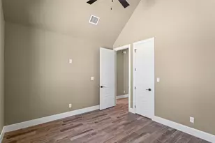 1041 Mickelson Dr, Granbury, TX 76048 - Photo 36
