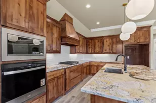 1041 Mickelson Dr, Granbury, TX 76048 - Photo 16
