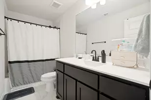 909 Almond Blossom Cir, Crowley, TX 76036 - Photo 20