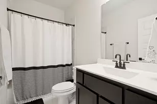 909 Almond Blossom Cir, Crowley, TX 76036 - Photo 12