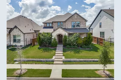 909 Almond Blossom Circle, Crowley, TX 76036 - Photo 2