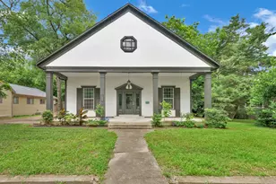 1505 Bois D'Arc St, Commerce, TX 75428 - Photo 1