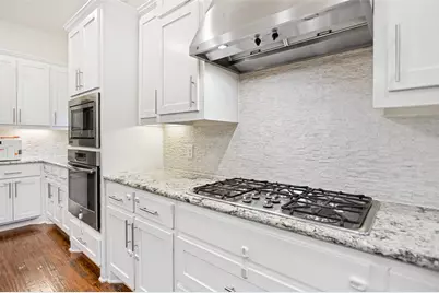 3224 Balcones Drive, Irving, TX 75063 - Photo 10
