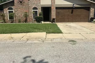 5408 Princess Ct, Lake Dallas, TX 75065 - Photo 1
