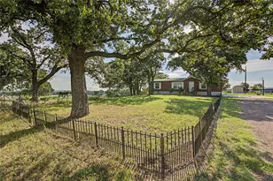 177 New Highland Rd, Springtown, TX 76082 - Photo 6