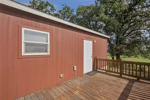 177 New Highland Rd, Springtown, TX 76082 - Photo 32