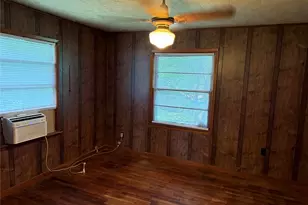 317 Hurt St, Dublin, TX 76446 - Photo 6