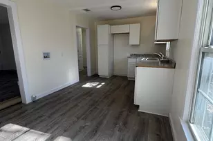214 E Acheson St, Denison, TX 75021 - Photo 6