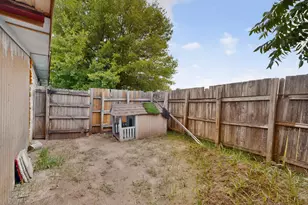 1317 Belinda Ct, Garland, TX 75040 - Photo 38