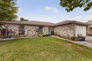 1317 Belinda Ct, Garland, TX 75040 - Photo 4