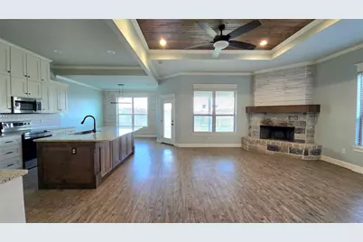 156 Carriage Hills Parkway, Abilene, TX 79602 - Photo 2