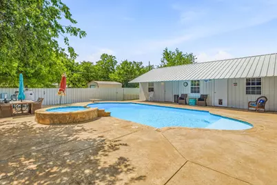 816 Kentucky Street, Graham, TX 76450 - Photo 24