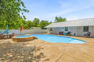 816 Kentucky St, Graham, TX 76450 - Photo 24