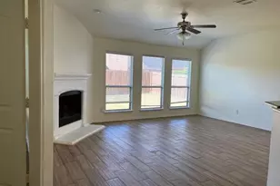 1011 Meadow Green Ct, Princeton, TX 75407 - Photo 6