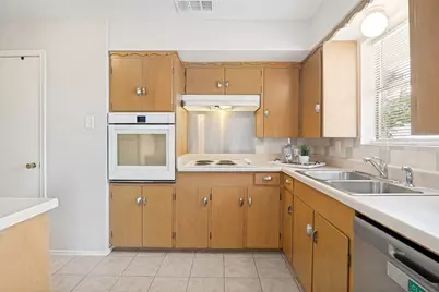 7003 Kingsbury Drive, Dallas, TX 75231 - Photo 8