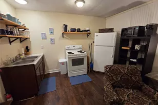 1350 Lillius St, Abilene, TX 79603 - Photo 6