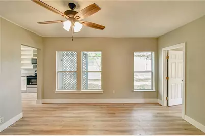 982 W Tarleton Street, Stephenville, TX 76401 - Photo 6