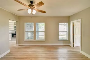 982 W Tarleton St, Stephenville, TX 76401 - Photo 6
