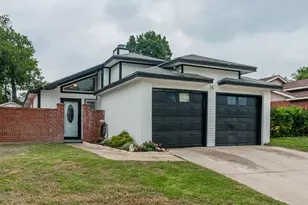 4707 Poppy Dr E, Fort Worth, TX 76137 - Photo 4