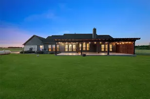 1019 Vaughan Ln, Tioga, TX 76271 - Photo 2