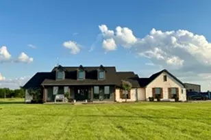 1019 Vaughan Ln, Tioga, TX 76271 - Photo 1
