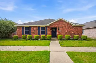 1936 Rosa Parks Blvd, Lancaster, TX 75146 - Photo 1