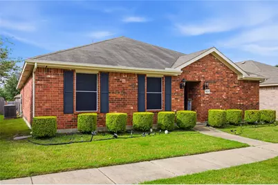 1936 Rosa Parks Boulevard, Lancaster, TX 75146 - Photo 2