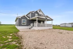 1128 Newton Rd, Ferris, TX 75125 - Photo 2