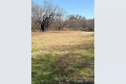 1007 2nd Avenue SE, Mineral Wells, TX 76067 - Photo 1