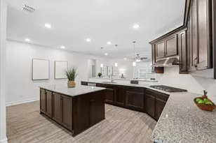 1112 Cornerstone Dr, Little Elm, TX 76227 - Photo 8