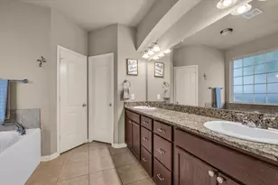 10828 Aurora Dr, Waco, TX 76708 - Photo 14