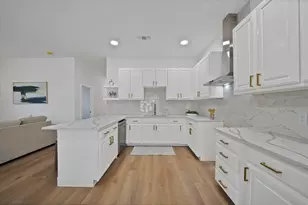 1130 E Hattie St, Fort Worth, TX 76104 - Photo 1