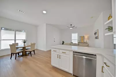 1130 E Hattie Street, Fort Worth, TX 76104 - Photo 14