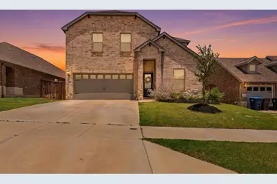 5725 Castle Peak Bend, Fort Worth, TX 76126 - Photo 2