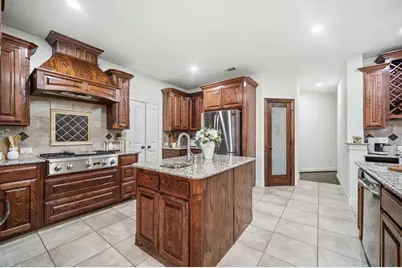 7036 Flamencia, Grand Prairie, TX 75054 - Photo 8