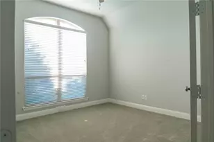 4449 Tall Knight Ln, Carrollton, TX 75010 - Photo 6