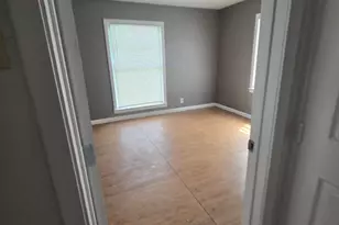 4503 Bradshaw St, Dallas, TX 75215 - Photo 12