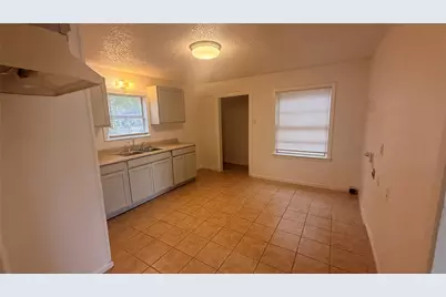 4503 Bradshaw Street, Dallas, TX 75215 - Photo 6