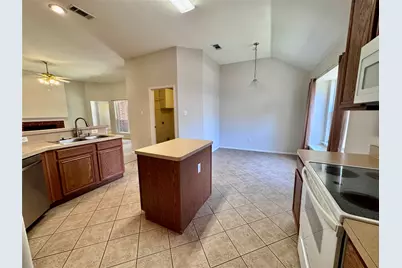 1811 Lake Travis Drive, Allen, TX 75002 - Photo 10