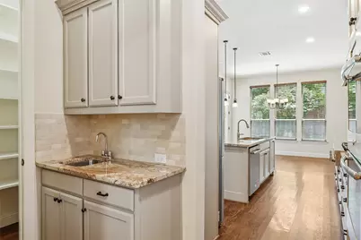 1225 Huron Drive, Grapevine, TX 76051 - Photo 10