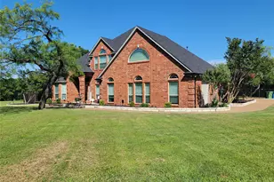 4016 Bordeaux Cir, Flower Mound, TX 75022 - Photo 4