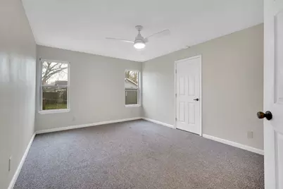 205 W Latimer Street, Ennis, TX 75119 - Photo 12