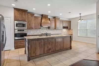 223 Aspen Lane, Frisco, TX 75036 - Photo 10