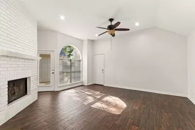 2901 Panorama Drive, Carrollton, TX 75007 - Photo 22