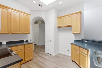 1633 Yellowstone Avenue, Lewisville, TX 75077 - Photo 6