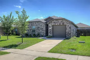 6405 Graceland Dr, Greenville, TX 75402 - Photo 1