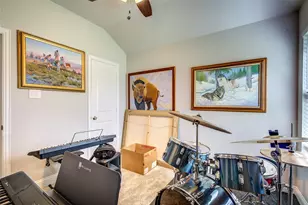 6405 Graceland Dr, Greenville, TX 75402 - Photo 20