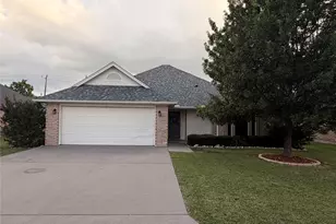 1023 Porter Pl, Sanger, TX 76266 - Photo 1