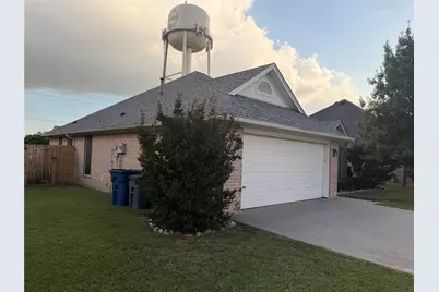 1023 Porter Place, Sanger, TX 76266 - Photo 2
