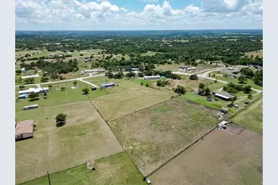 108 Lelon Lane, Springtown, TX 76082 - Photo 6